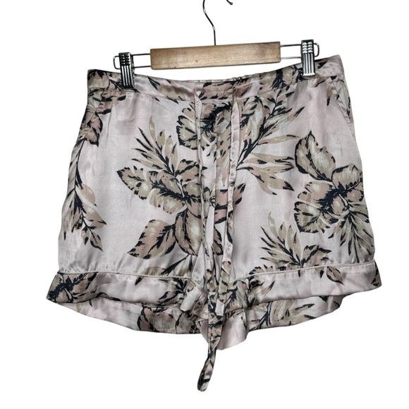 House of Harlow 1960 Pants - House of Harlow 1960 Tropical Satin Blush Pink PJ shorts SZ. M